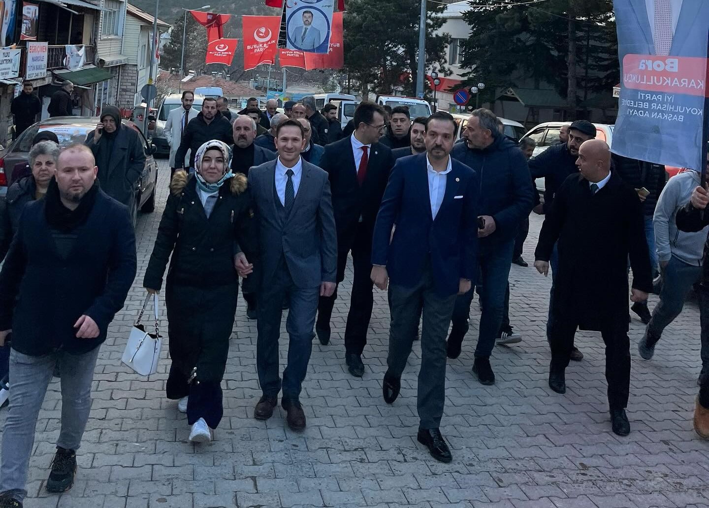İYİ Parti Belediye Başkanı Bora KARAKULLUKÇU