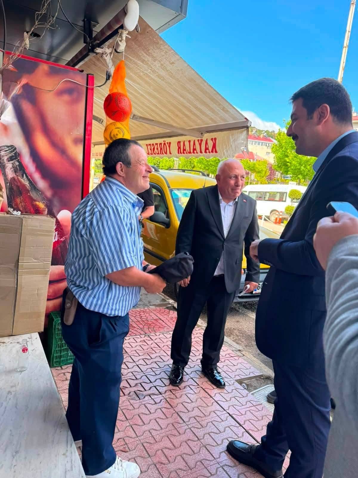 Koyulhisar Kaymakamı Yunus Emre YILDIZ Esnafla Buluştu.